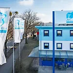 Otel T3 Budget Berlin Hennigsdorf